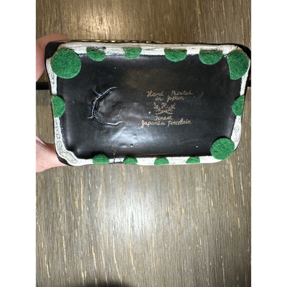 VTG Japanese Sake Decanter - Hand-Painted Moriage Porcelain - Palanquin Norimono - Picture 12 of 13